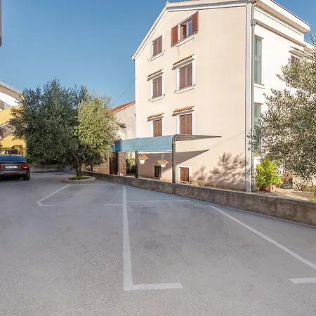 Angela Luxury I Апартаменты *