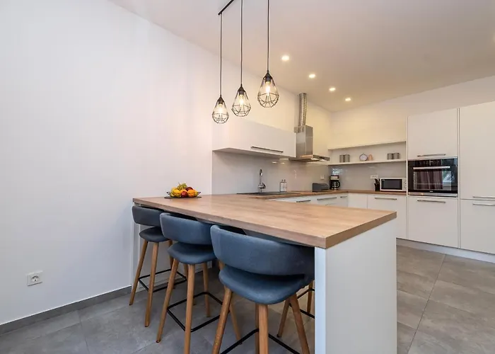 Angela Luxury I Апартаменты *