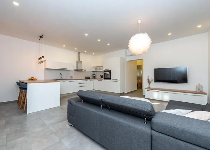 Angela Luxury I Апартаменты *