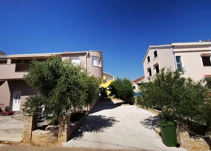 Angela Luxury I דירה זאדאר